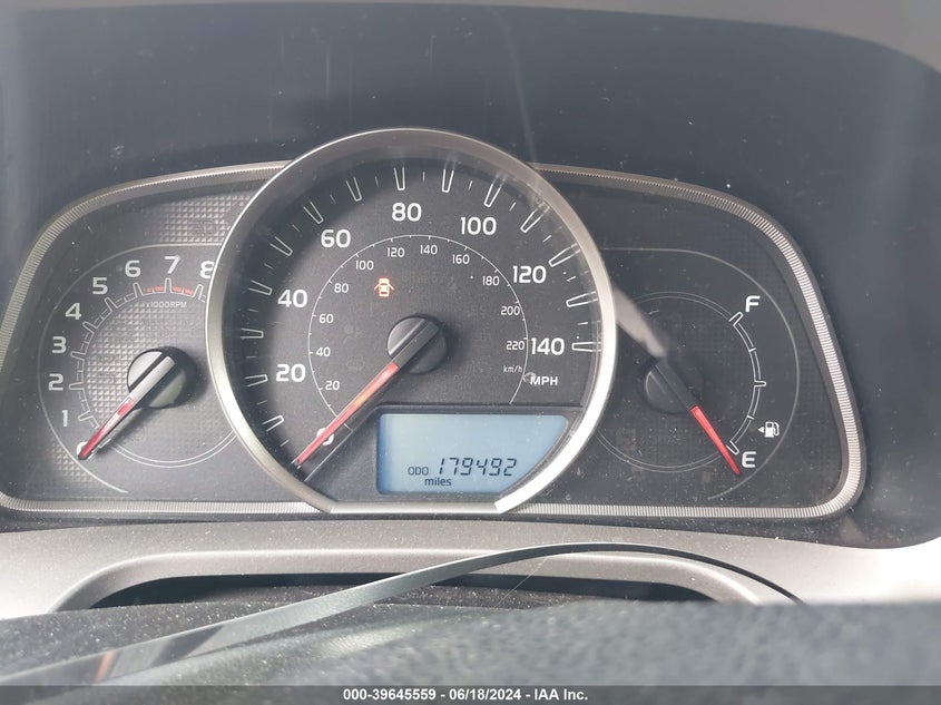 2015 TOYOTA RAV4 XLE - JTMRFREV2FD105106