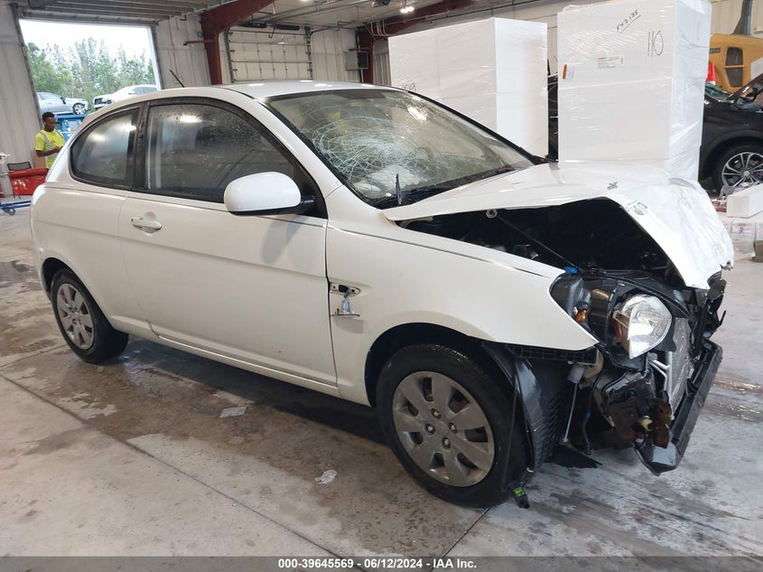 2011 Hyundai Accent Gs VIN: KMHCM3AC1BU188000 Lot: 39645569