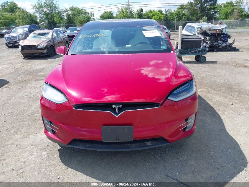 2018 Tesla Model X 100D/75D/P100D VIN: 5YJXCBE26JF103731 Lot: 39645665