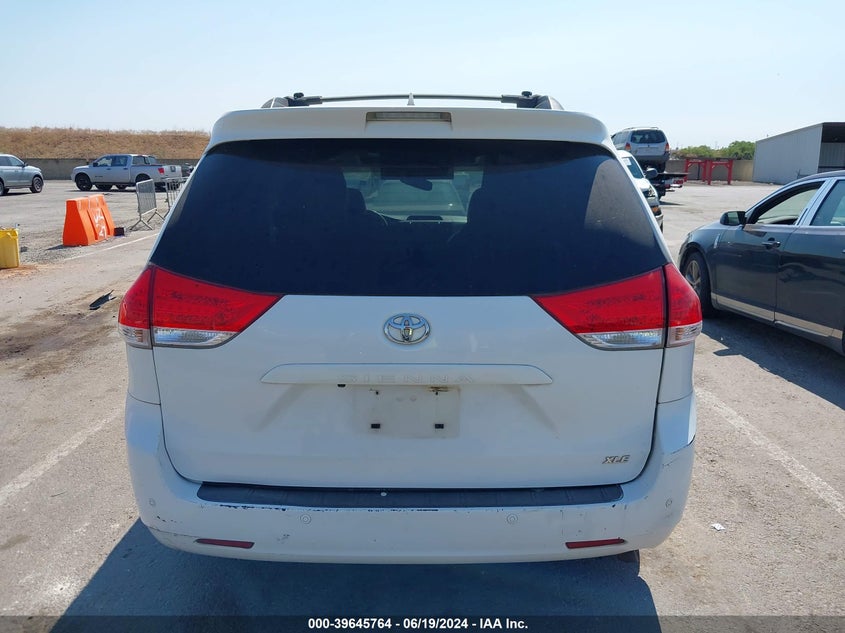 2013 Toyota Sienna Xle V6 8 Passenger VIN: 5TDYK3DC6DS308490 Lot: 39645764