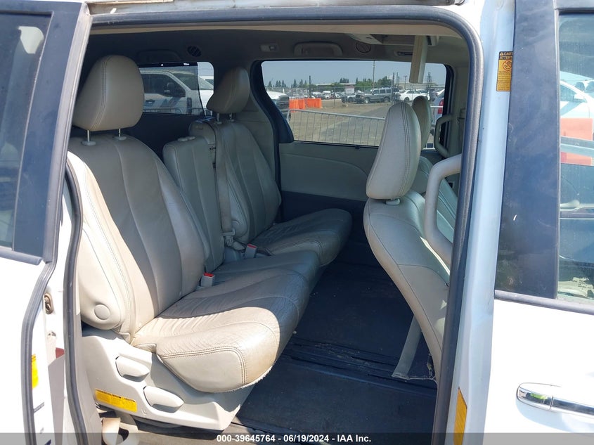 2013 Toyota Sienna Xle V6 8 Passenger VIN: 5TDYK3DC6DS308490 Lot: 39645764