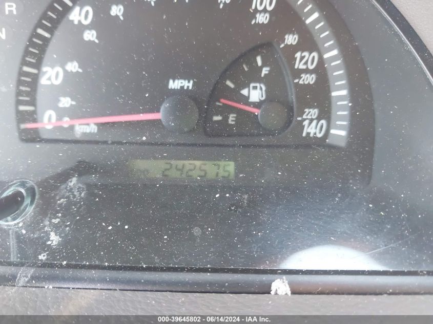 2004 Toyota Camry Le VIN: 4T1BE32K14U883546 Lot: 39645802