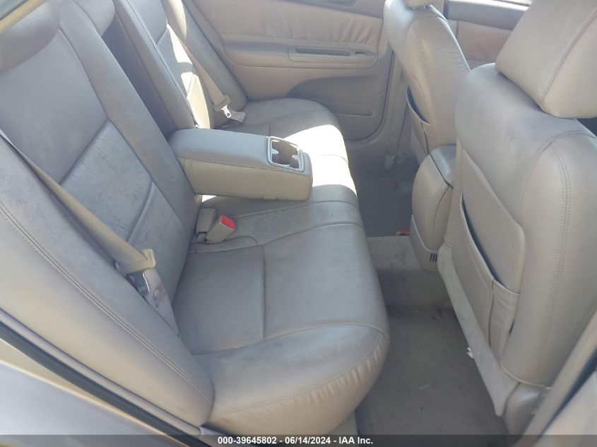 2004 Toyota Camry Le VIN: 4T1BE32K14U883546 Lot: 39645802