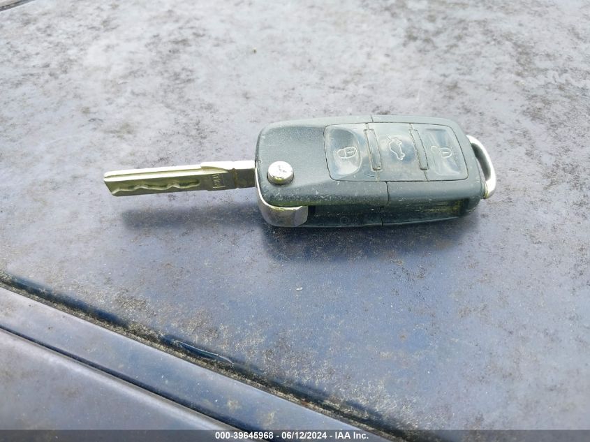 2006 Volkswagen New Beetle 2.5 VIN: 3VWRW31CX6M423915 Lot: 39645968