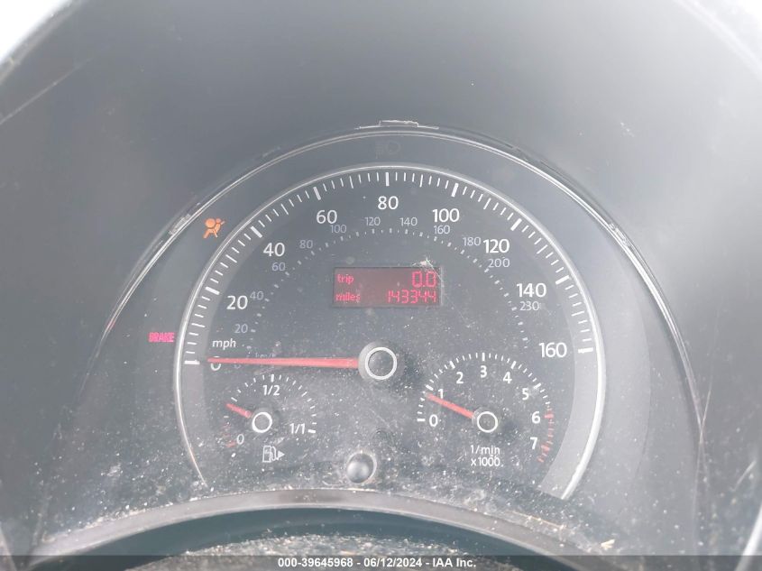 2006 Volkswagen New Beetle 2.5 VIN: 3VWRW31CX6M423915 Lot: 39645968