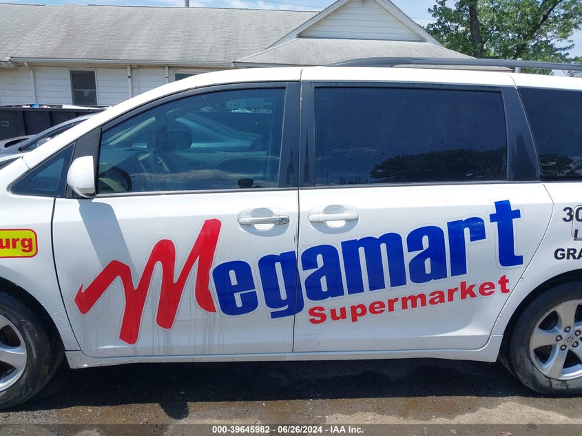 2014 Toyota Sienna Le V6 8 Passenger VIN: 5TDKK3DCXES412018 Lot: 39645982