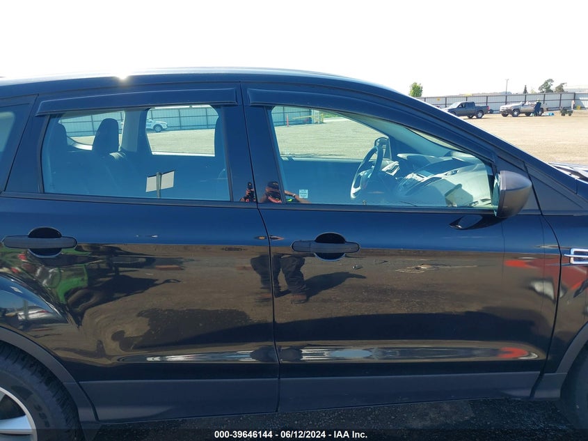 2014 Ford Escape S VIN: 1FMCU0F74EUB99961 Lot: 39646144