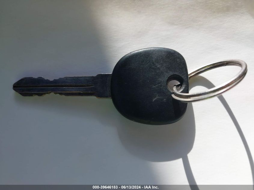 2001 Chevrolet Tahoe Lt VIN: 1GNEK13T21R142687 Lot: 39646183