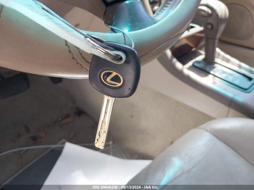 2000 Lexus Es 300 VIN: JT8BF28G0Y5084001 Lot: 39646206