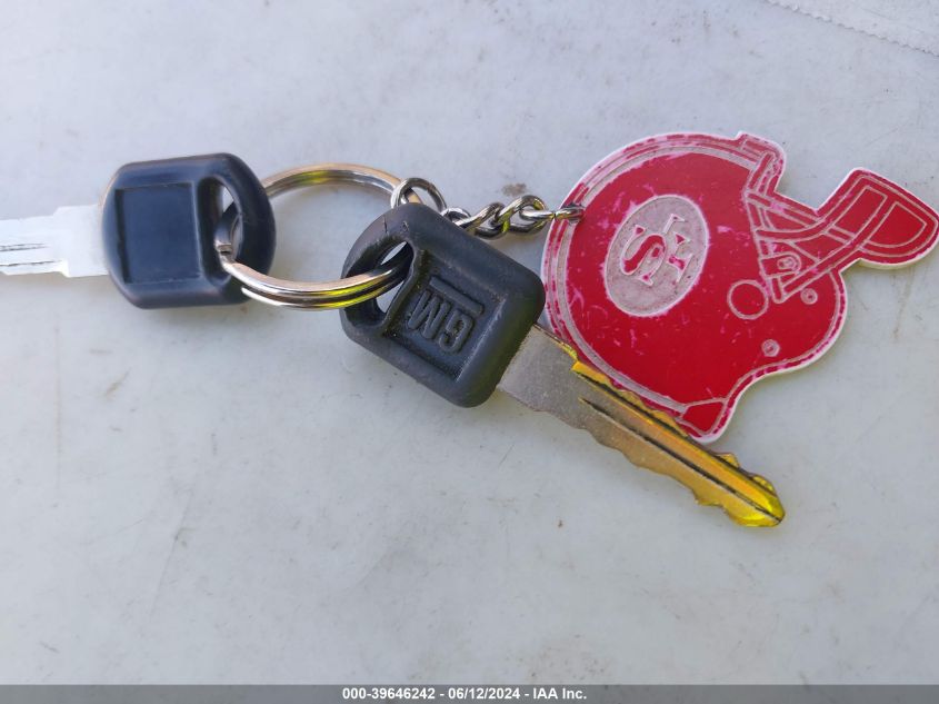 1998 Chevrolet Blazer Lt VIN: 1GNCS13WXW2186552 Lot: 39646242