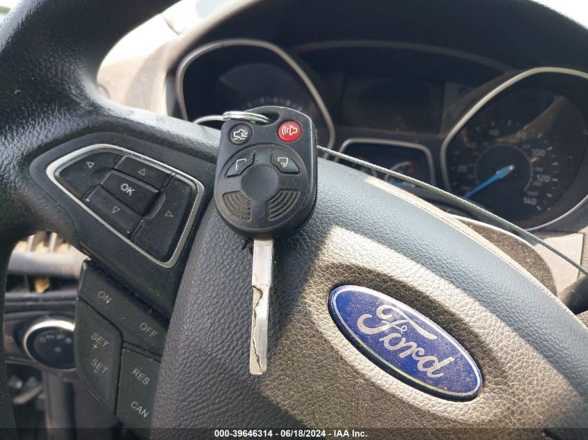 2017 Ford Focus Se VIN: 1FADP3F20HL300077 Lot: 39646314