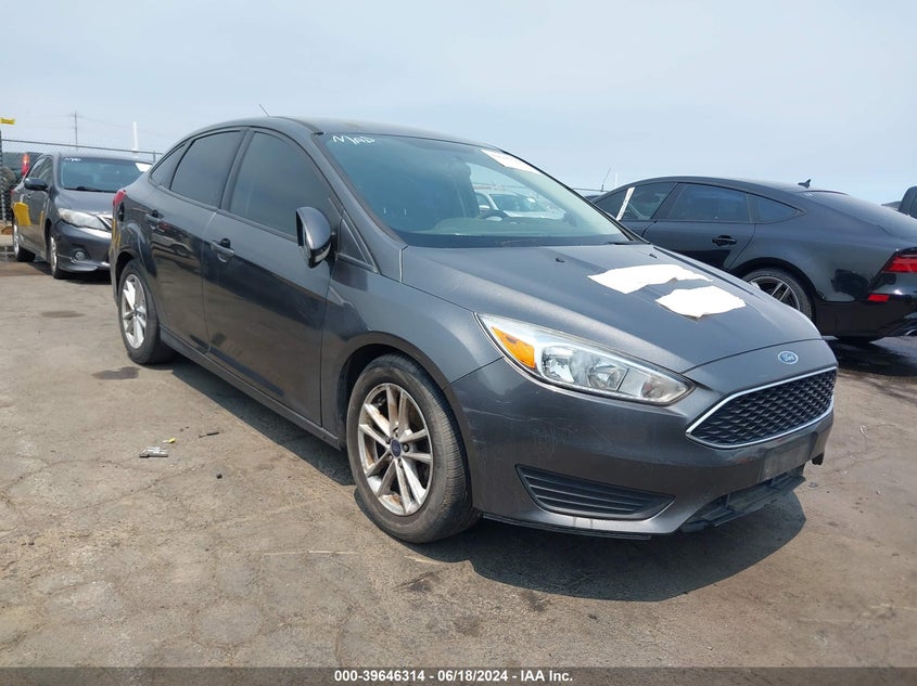 FORD FOCUS SE 2017