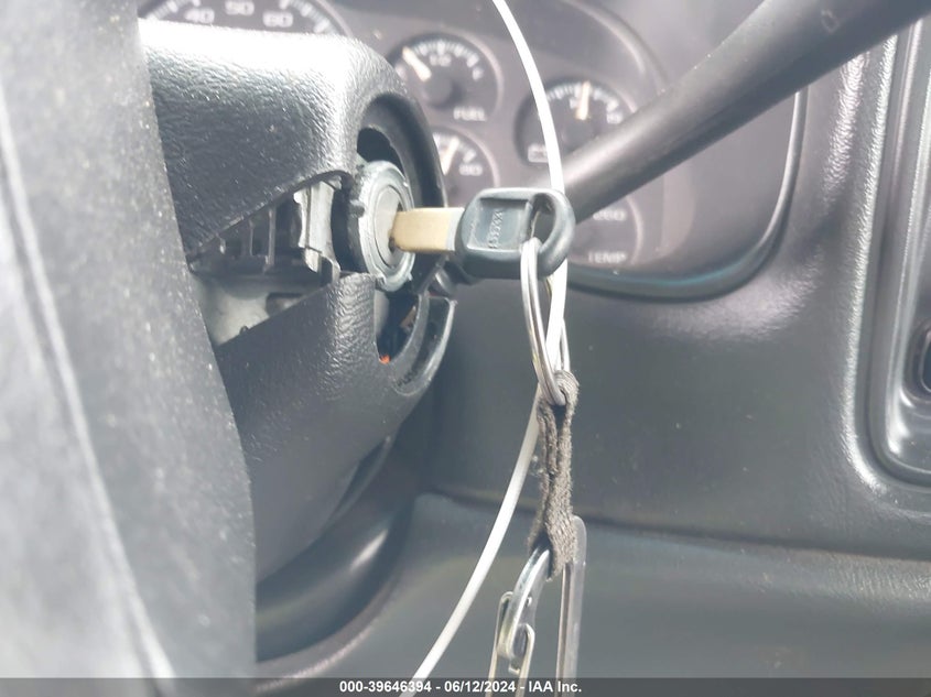 2001 Chevrolet Silverado 2500Hd VIN: 1GCHC29GX1E325720 Lot: 39646394