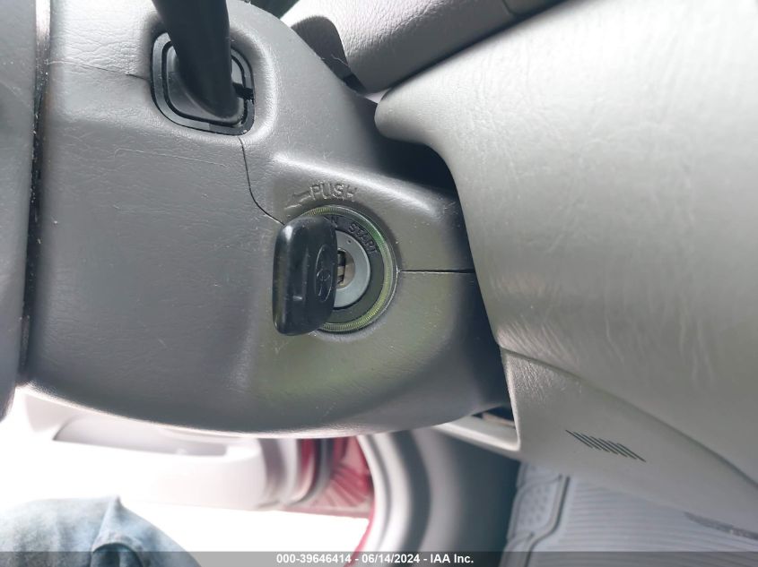 2003 Toyota Camry Le VIN: JTDBE32K130167031 Lot: 39646414