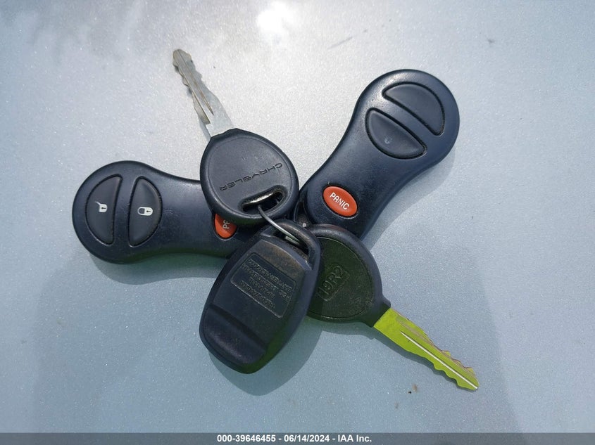 2001 Chrysler Town & Country Lx VIN: 2C4GP44371R270937 Lot: 39646455