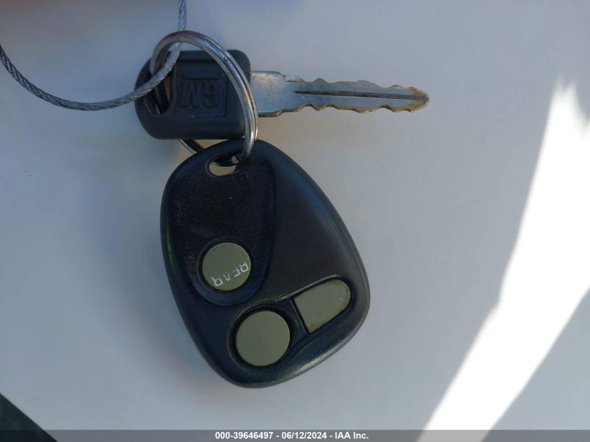 2000 Chevrolet Tahoe Z71 VIN: 1GNEK13RXYR184359 Lot: 39646497