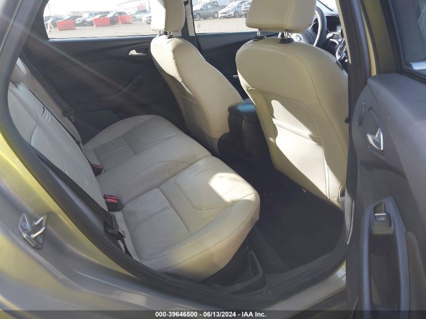 2016 Ford Focus Titanium VIN: 1FADP3N26GL345864 Lot: 39646500