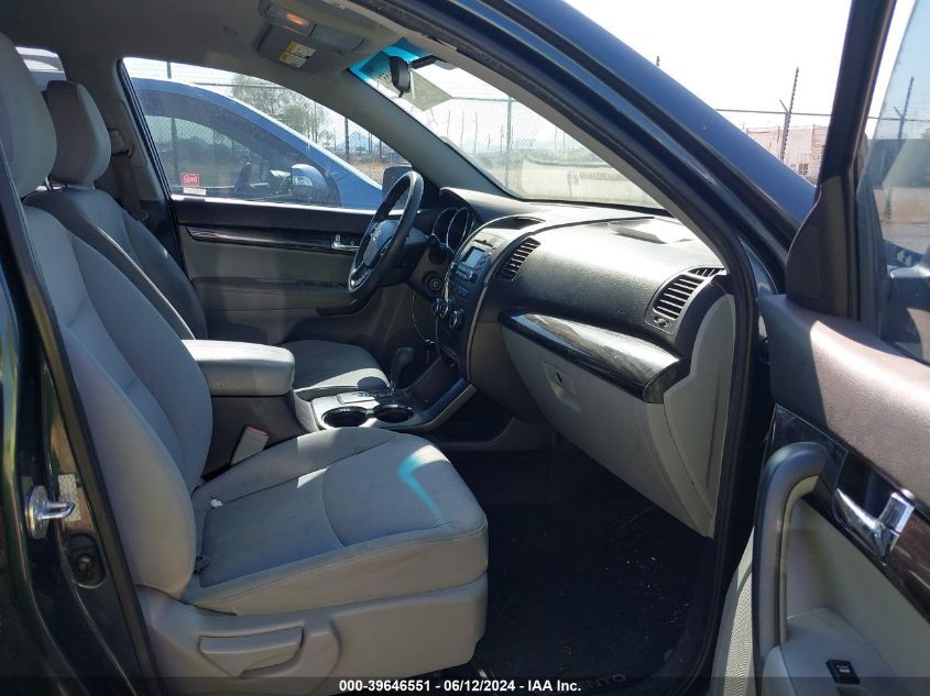 2011 KIA SORENTO VIN: 5XYKT3A14BG035954