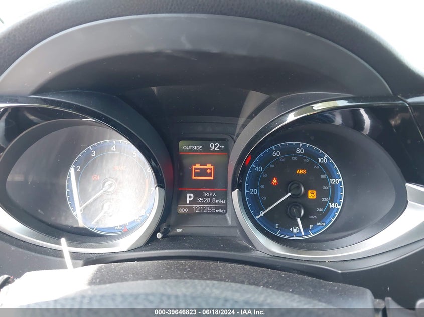 2015 Toyota Corolla S Plus VIN: 5YFBURHE2FP300381 Lot: 39646823