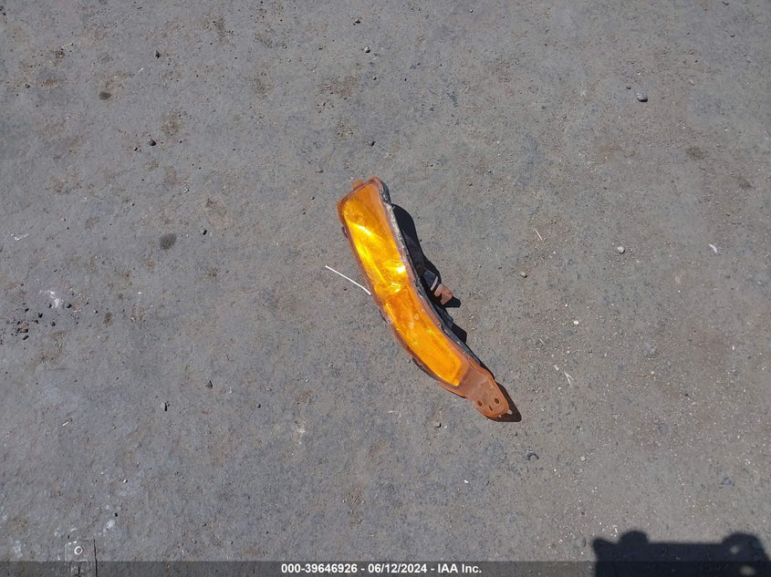 2005 Ford Mustang V6 Deluxe/V6 Premium VIN: 1ZVFT80N855256194 Lot: 39646926