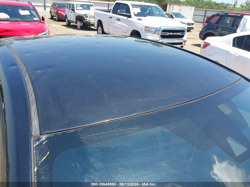 2017 Toyota Corolla Se VIN: 5YFBURHE3HP668782 Lot: 39646980