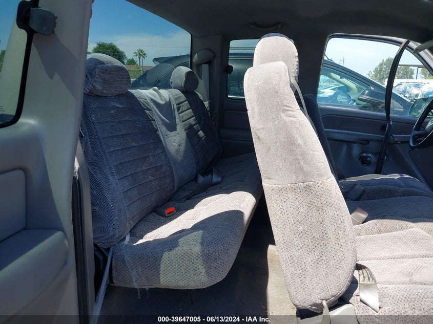 1999 Chevrolet Silverado 1500 Ls VIN: 2GCEC19T3X1143474 Lot: 39647005