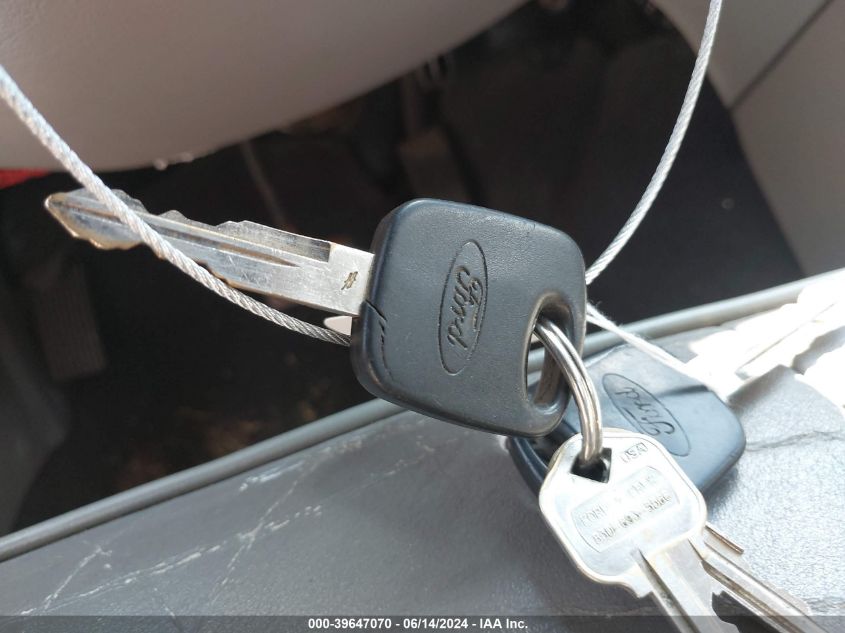 1999 Ford Mustang VIN: 1FAFP4042XF148132 Lot: 39647070