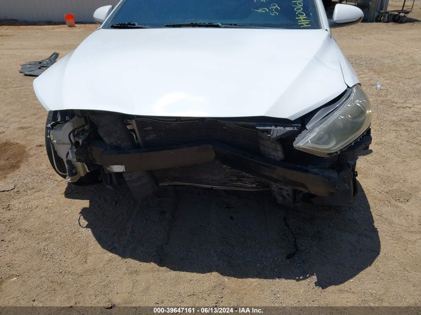 VIN 5NPD84LF8HH006175 2017 HYUNDAI ELANTRA SE