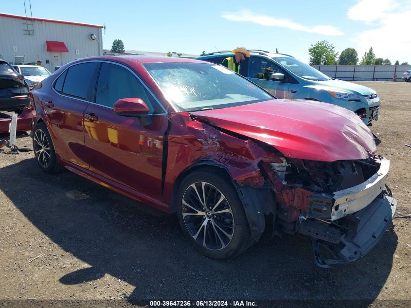 4T1B11HKXJU674311 2018 TOYOTA CAMRY - Image 1