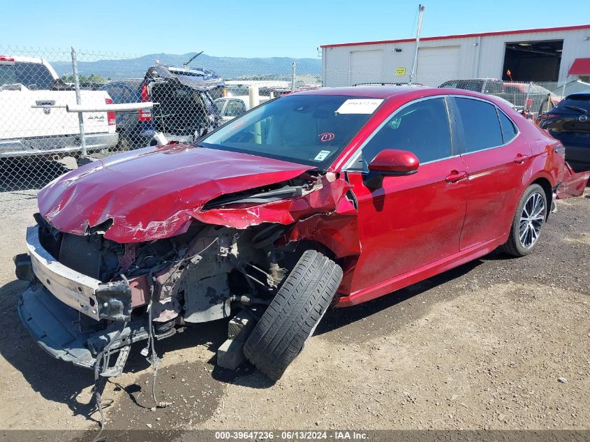 4T1B11HKXJU674311 2018 TOYOTA CAMRY - Image 2