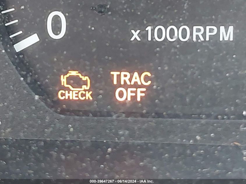 2000 Toyota Camry Le V6 VIN: JT2BF22K4Y0275943 Lot: 39647267