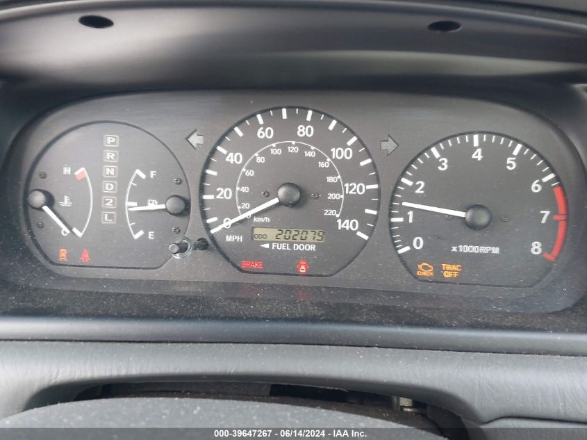 2000 Toyota Camry Le V6 VIN: JT2BF22K4Y0275943 Lot: 39647267