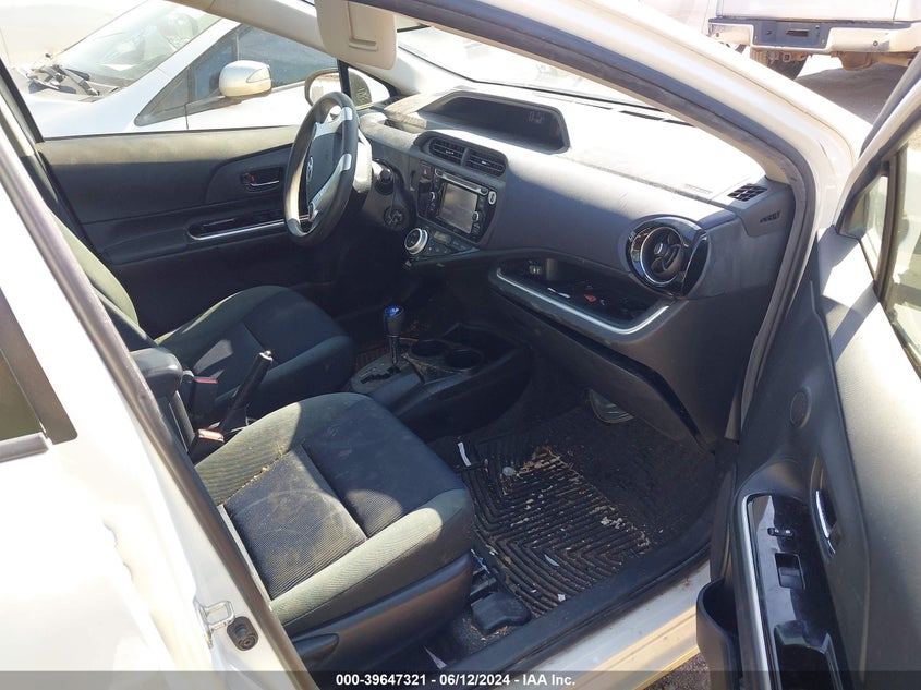 2015 Toyota Prius C Two VIN: JTDKDTB35F1100510 Lot: 39647321