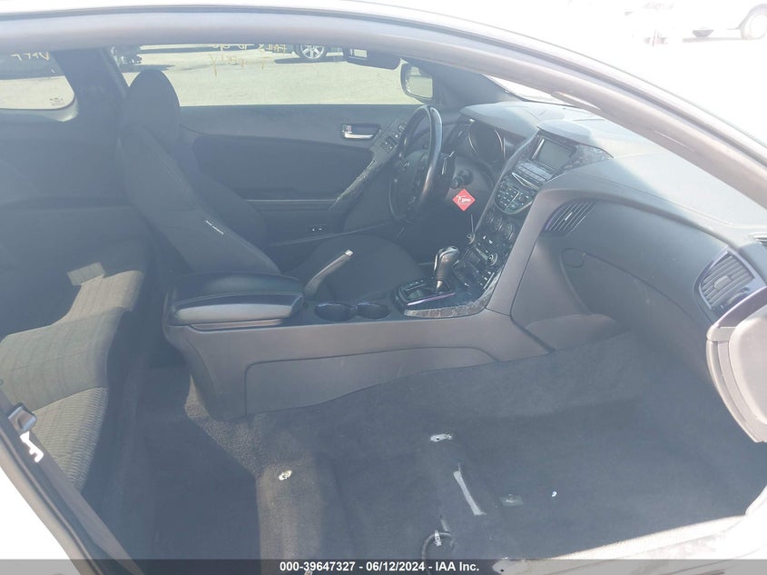 2016 Hyundai Genesis 3.8 Base VIN: KMHHT6KJ1GU131584 Lot: 39647327