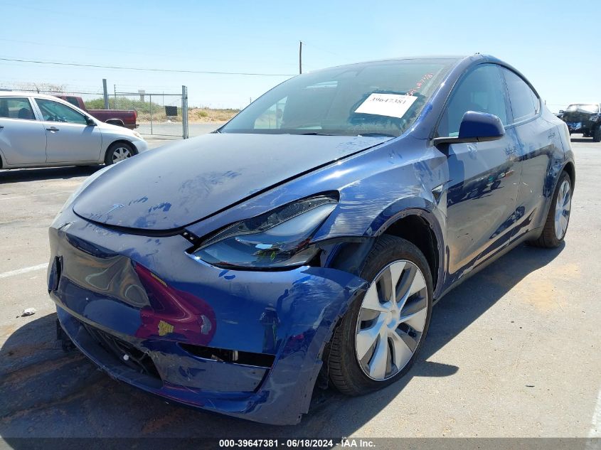 2024 Tesla Model Y Long Range Dual Motor All-Wheel Drive VIN: 7SAYGDEE5RA267465 Lot: 39647381