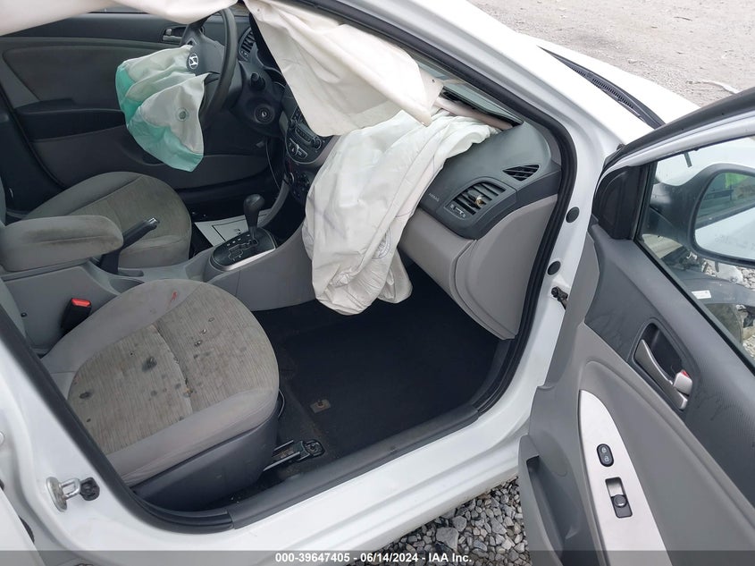 VIN KMHCT4AE1HU330882 2017 HYUNDAI ACCENT VALUE EDITION