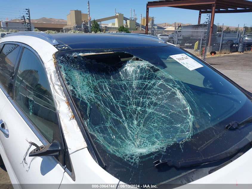 2016 Kia Sorento 3.3L Sxl VIN: 5XYPKDA52GG090797 Lot: 39647447