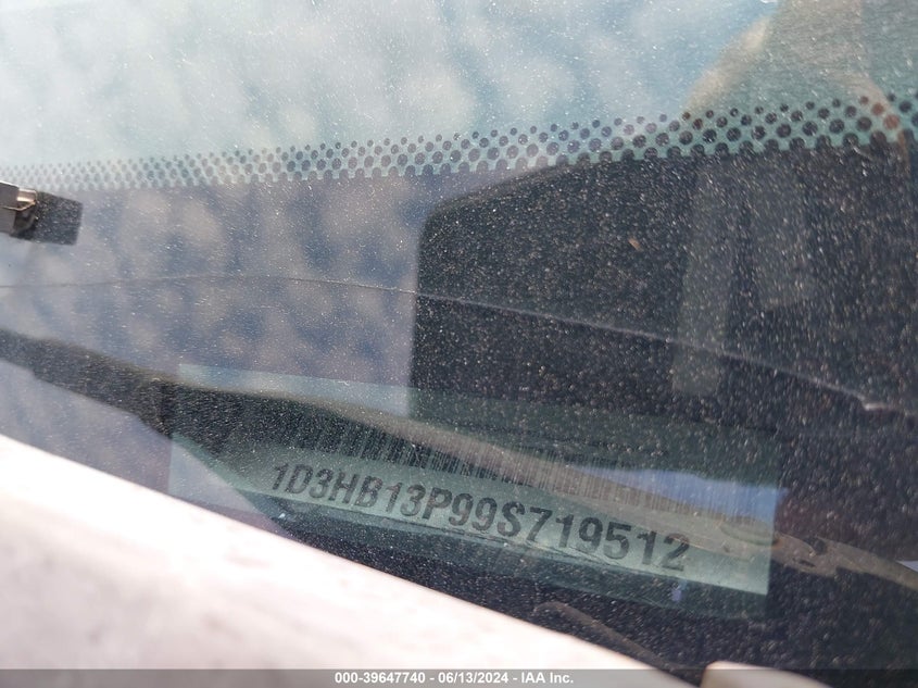 2009 Dodge Ram 1500 Slt/Sport/Trx VIN: 1D3HB13P99S719512 Lot: 39647740