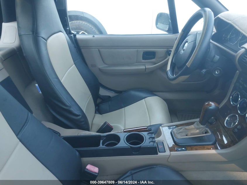 2001 BMW Z3 2.5I VIN: WBACN33421LM01433 Lot: 39647809