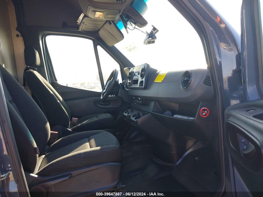 2019 Mercedes-Benz Sprinter 2500 High Roof V6 VIN: WD4PF1CD5KP137680 Lot: 39647887