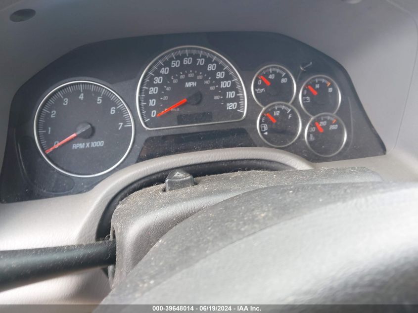 2005 GMC Envoy Slt VIN: 1GKDT13S352149918 Lot: 39648014