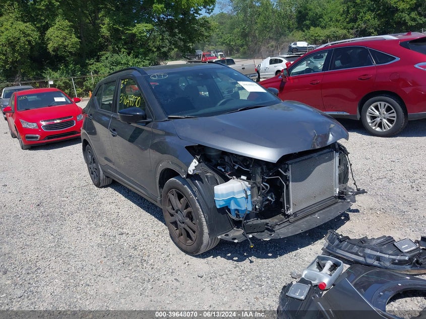 NISSAN KICKS SR 2023