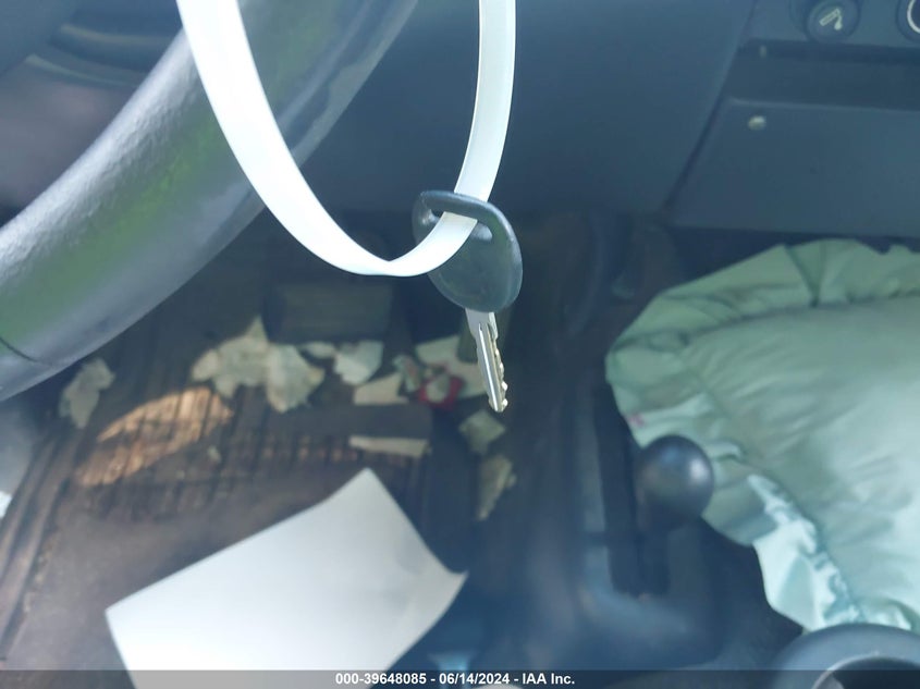 2001 Chevrolet Silverado 1500 VIN: 1GCEK19V71E266138 Lot: 39648085