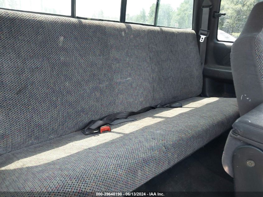 2000 Dodge Ram 1500 St VIN: 3B7HC12Y3YG113581 Lot: 39648198