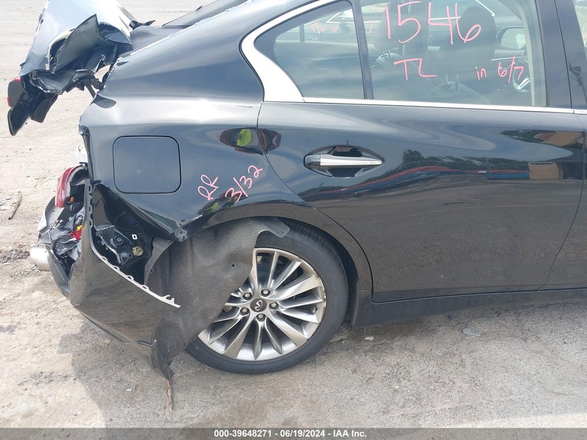 2018 INFINITI Q50 3.0T LUXE - JN1EV7AR9JM437120