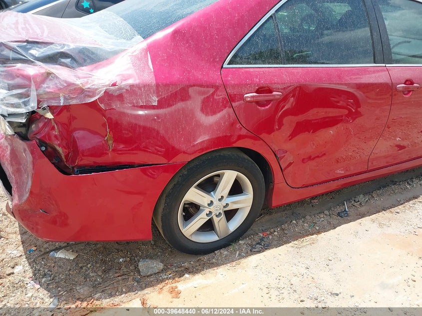 2013 Toyota Camry Se VIN: 4T1BF1FK5DU670658 Lot: 39648440