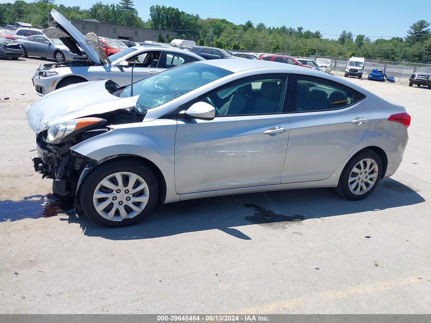 2012 HYUNDAI ELANTRA VIN: 5NPDH4AE9CH068705