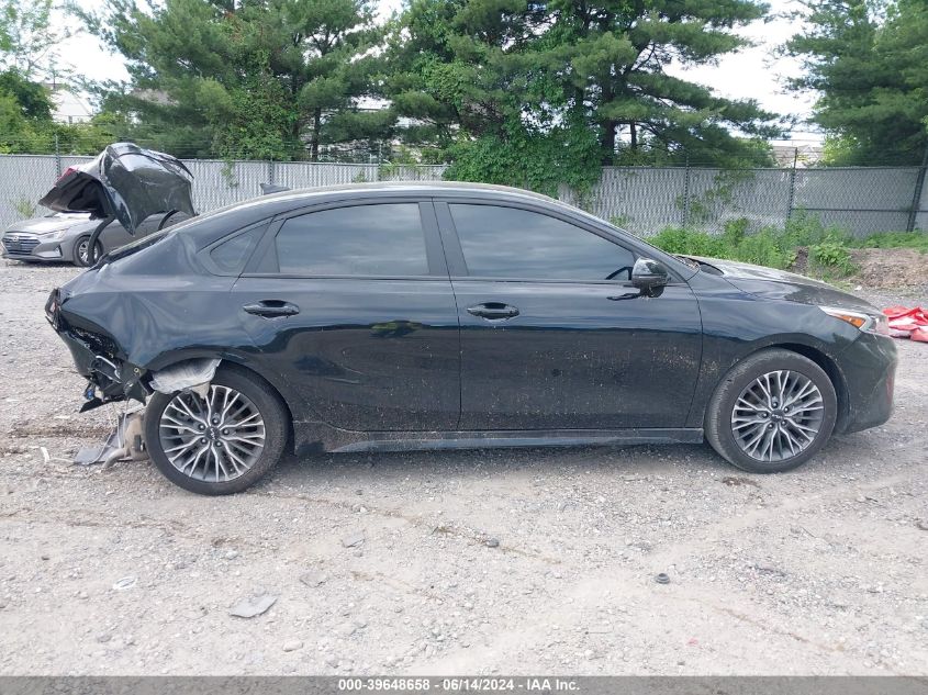 2023 Kia Forte Gt-Line VIN: 3KPF54AD7PE669193 Lot: 39648658