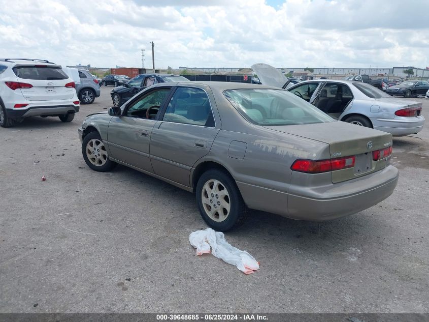 1999 Toyota Camry Le V6 VIN: JT2BF22K4X0160015 Lot: 39648685