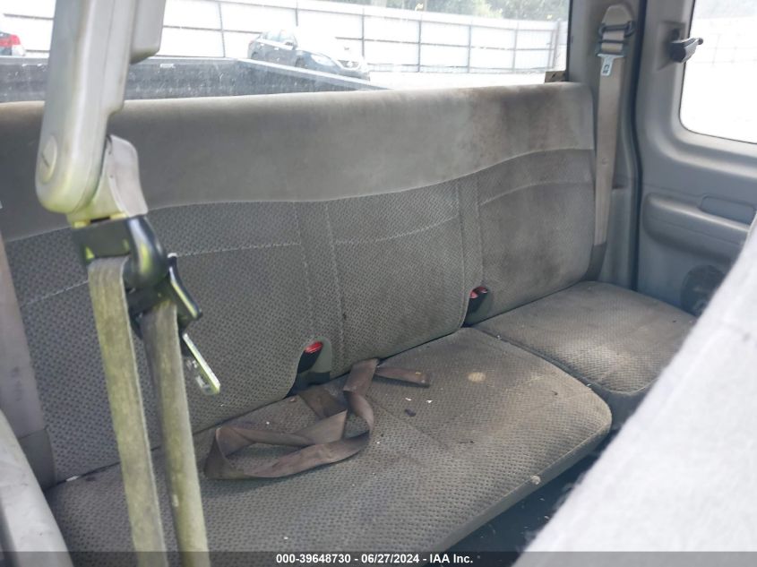 2000 Ford F-150 Lariat/Work Series/Xl/Xlt VIN: 1FTRX17W7YNA94394 Lot: 39648730